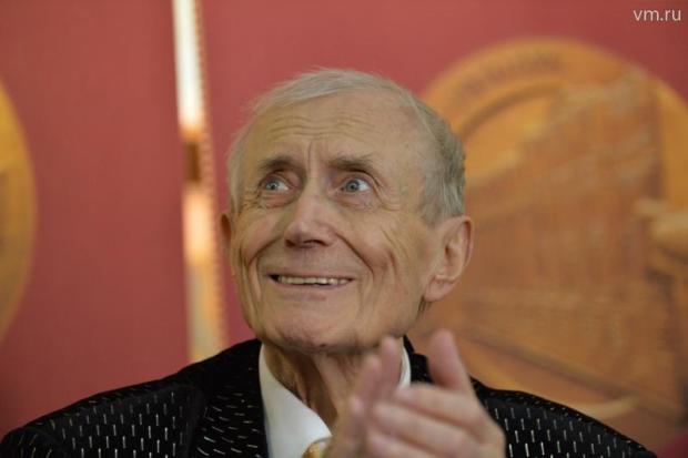 Евгений Евтушенко считал, что высшая искренность, когда поэт исповедуется не только за себя, а за других, всю страну. Фото: Александр Казаков